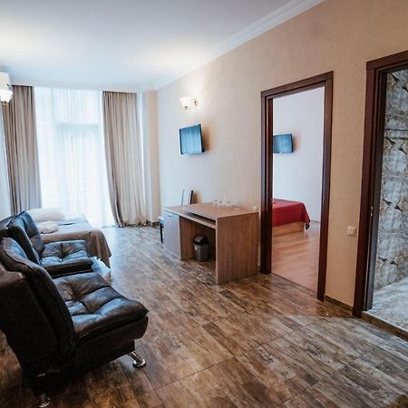 Hotel General Батуми Экстерьер фото