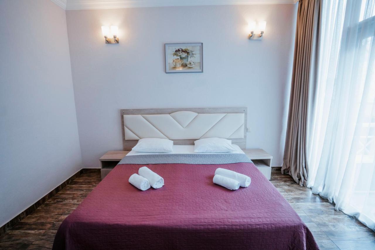 Hotel General Батуми Экстерьер фото