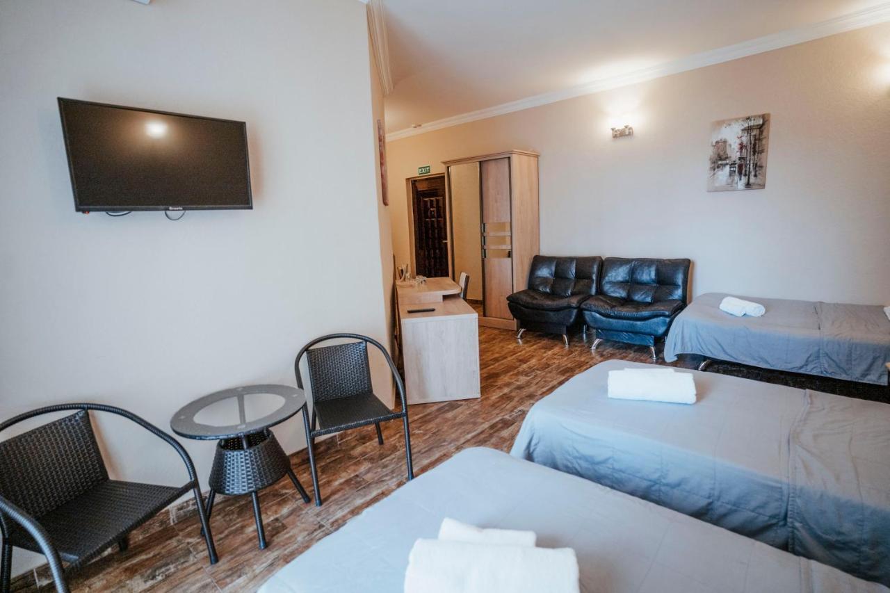 Hotel General Батуми Экстерьер фото